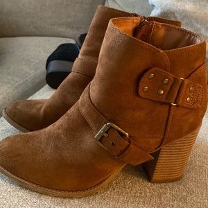 Brown boots